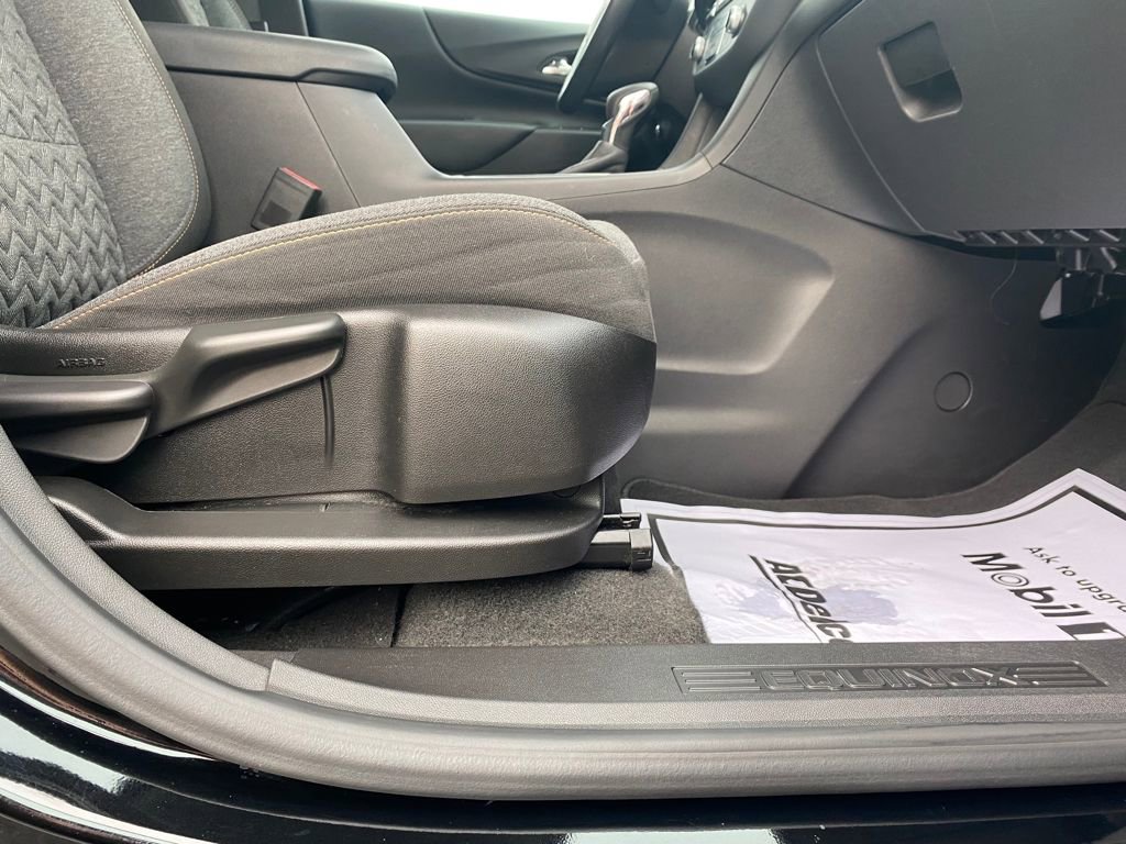 Used 2022 Chevrolet Equinox LT image 12