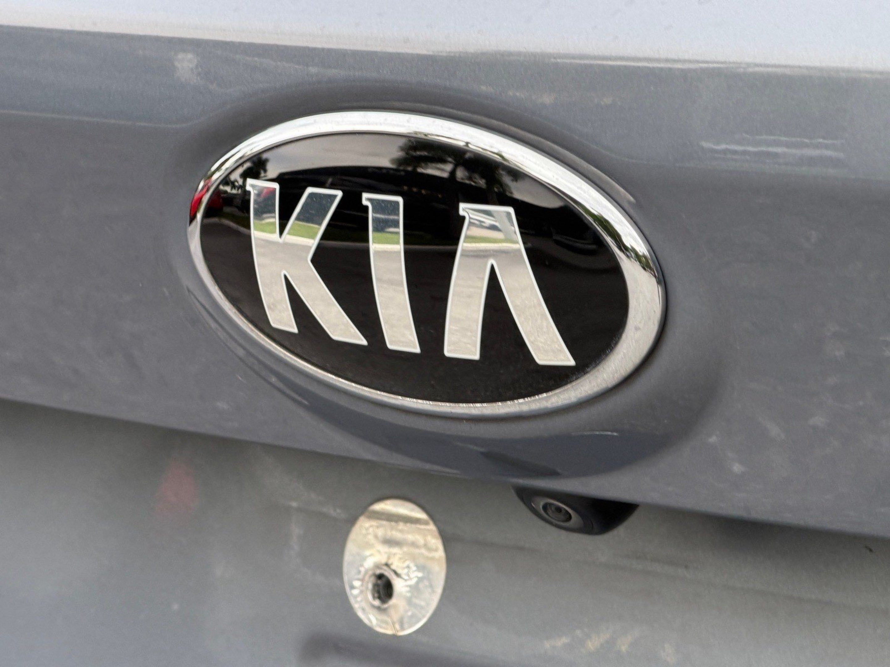 Used 2021 Kia Sorento S FWD image 15