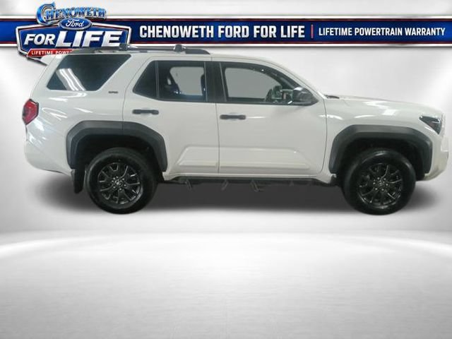 Used 2025 Toyota 4Runner SR5 AWD/4WD image 4