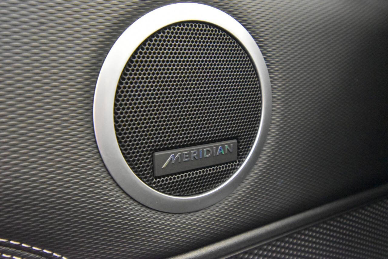 Used 2021 Land Rover Discovery S R-Dynamic image 32