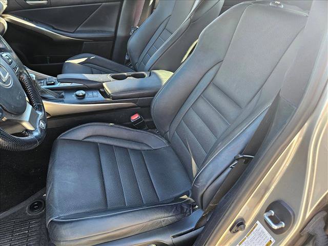 Used 2019 Lexus IS 300 AWD image 14