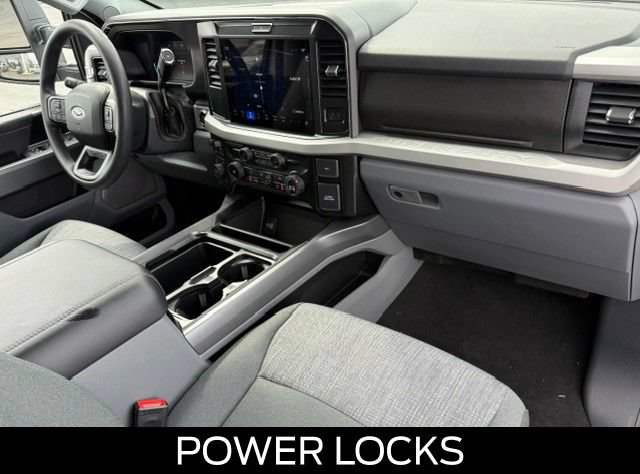 New 2026 Ford F350 XLT w/ XLT Premium Package AWD/4WD image 17