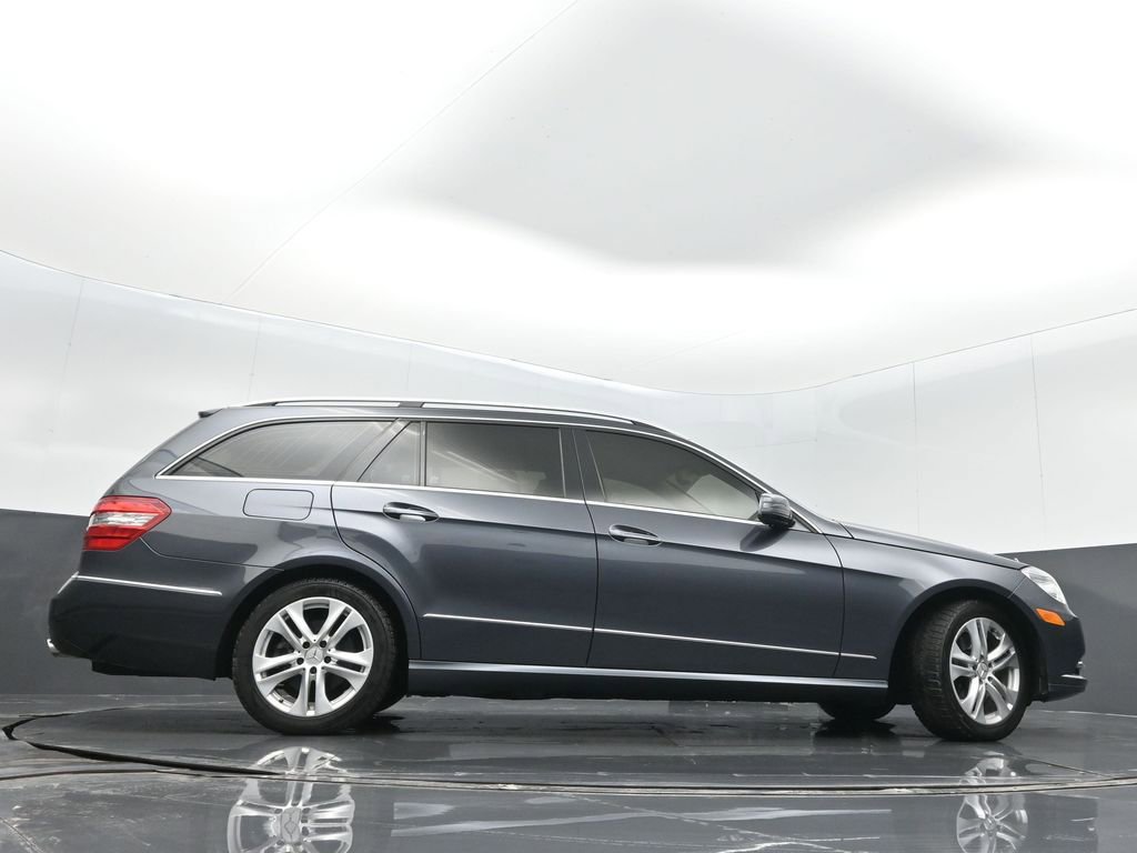Used 2011 Mercedes-Benz E 350 4MATIC Wagon image 35
