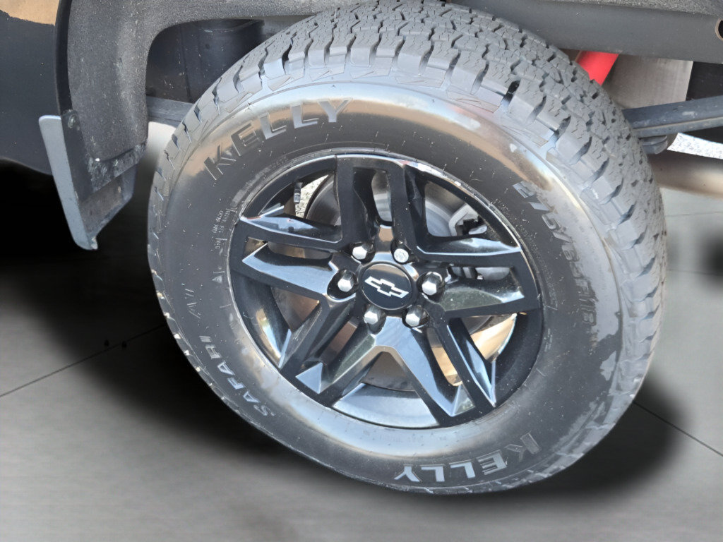 Certified 2022 Chevrolet Silverado 1500 LT Trail Boss w/ LT Trail Boss Premium Package AWD/4WD image 19