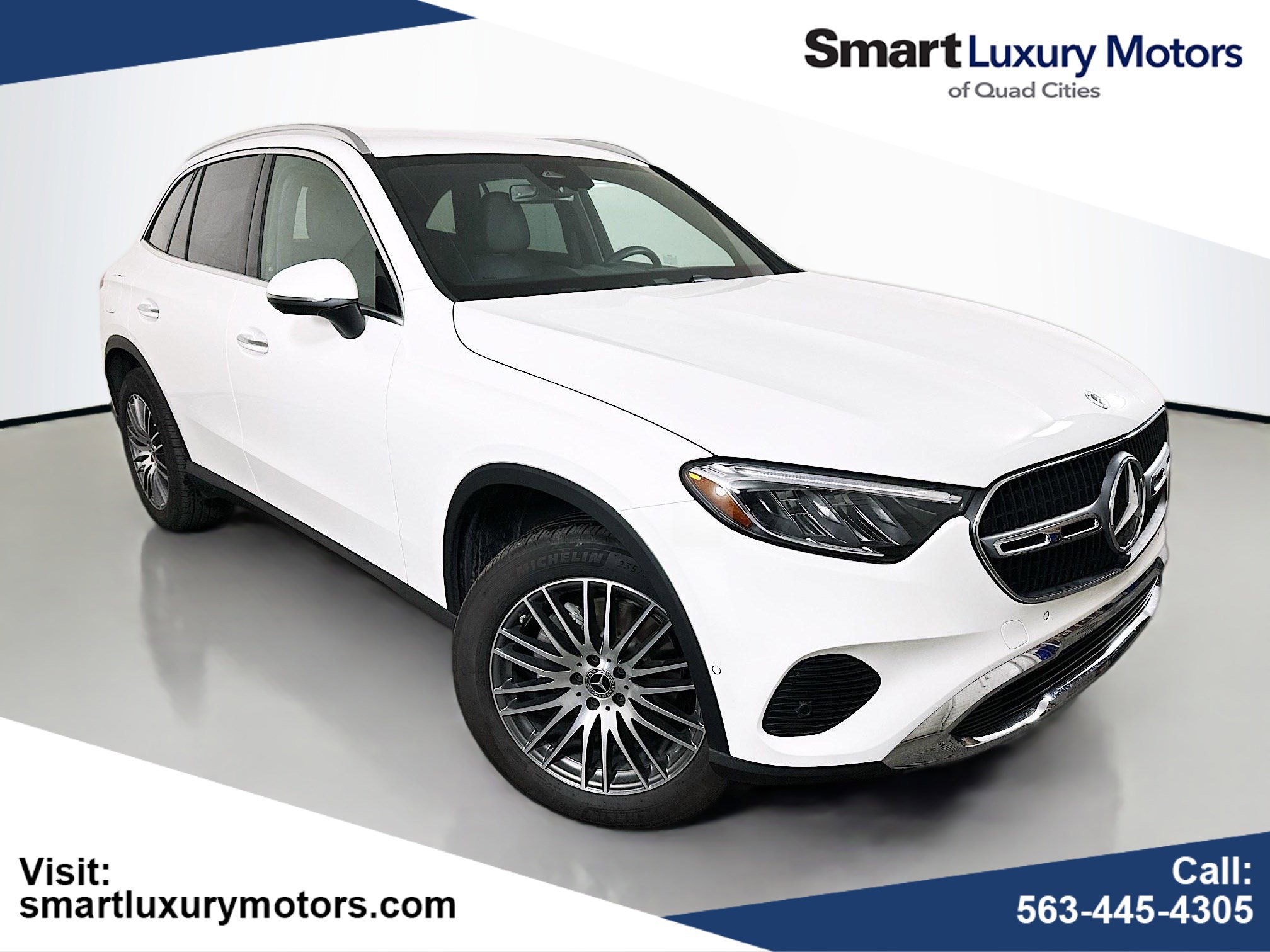 Used 2025 Mercedes-Benz GLC 300 4MATIC image 1