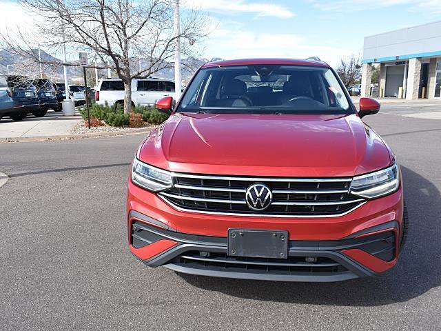 Used 2022 Volkswagen Tiguan SE image 2