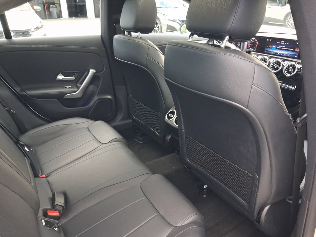 Used 2025 Mercedes-Benz CLA 250 image 18
