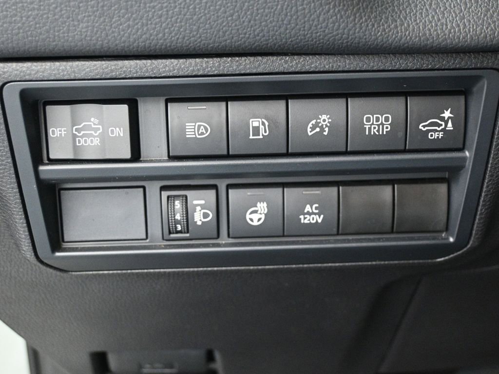 Used 2025 Toyota Tundra Limited image 13