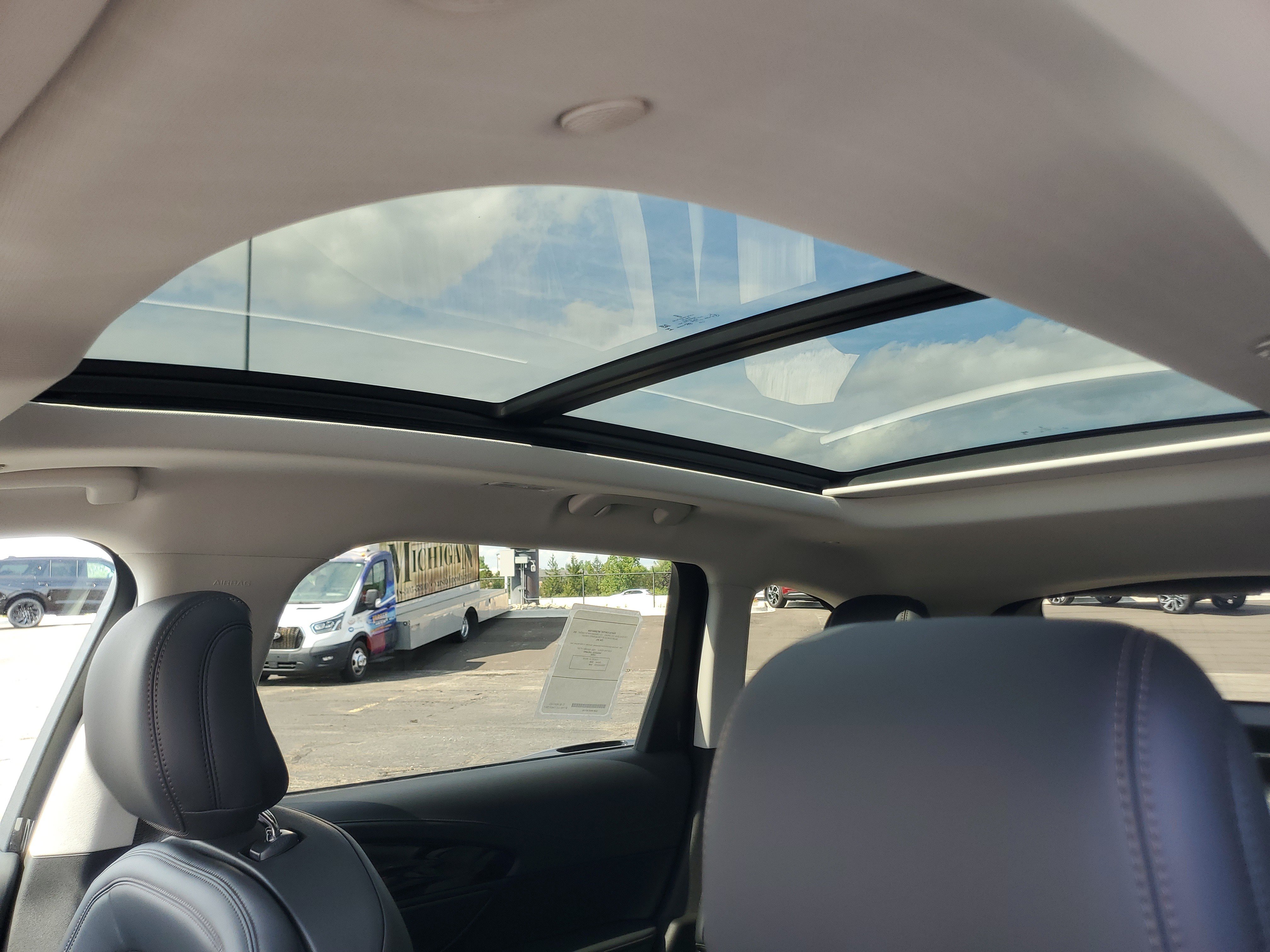 New 2026 Lincoln Nautilus Reserve AWD/4WD image 10