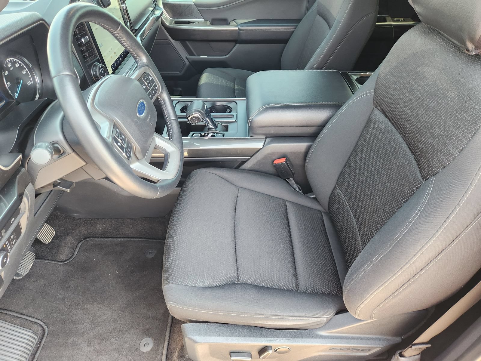 Used 2021 Ford F150 XLT w/ Equipment Group 302A High RWD image 16