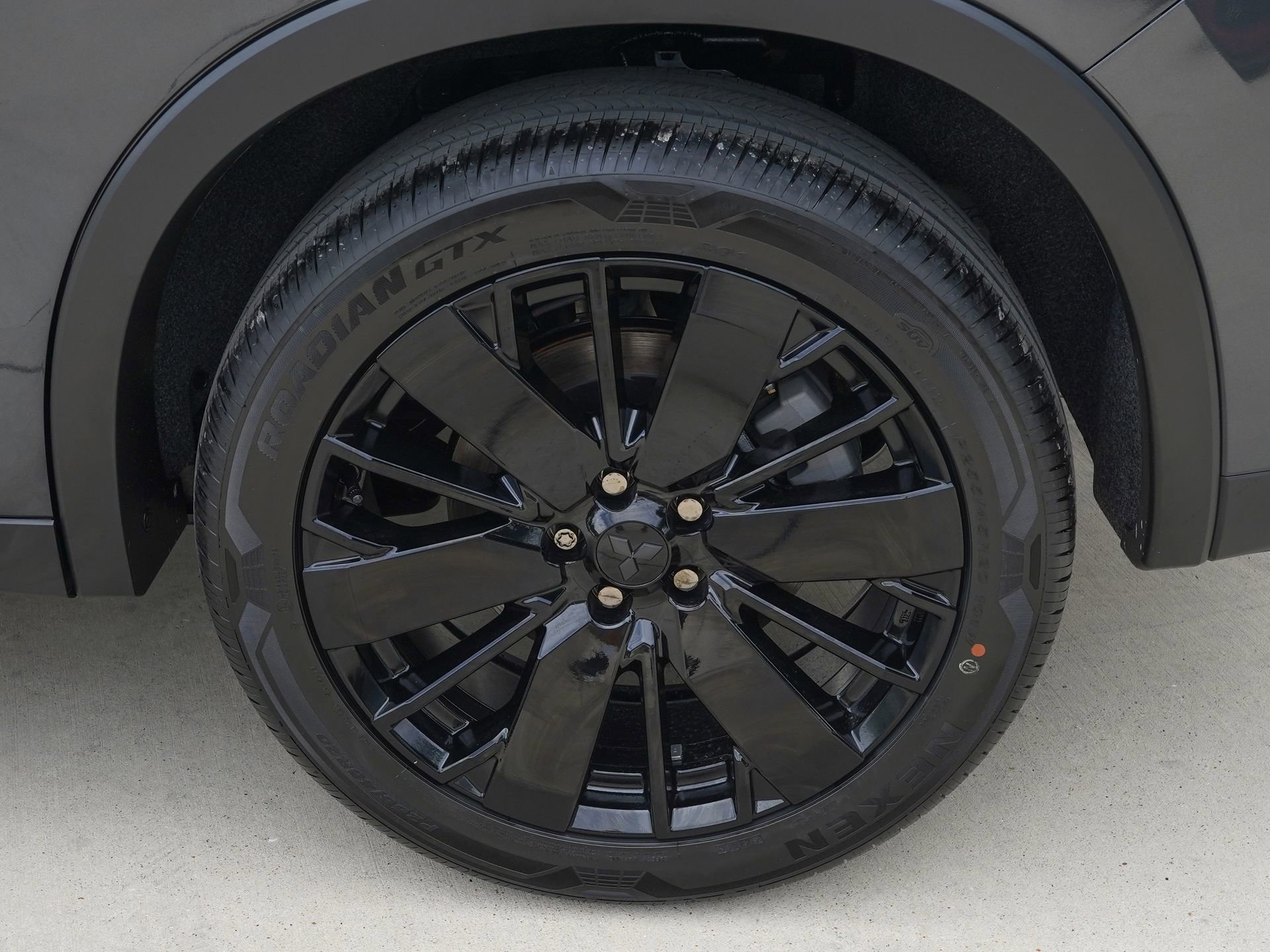 New 2026 Mitsubishi Outlander LE AWD/4WD image 15