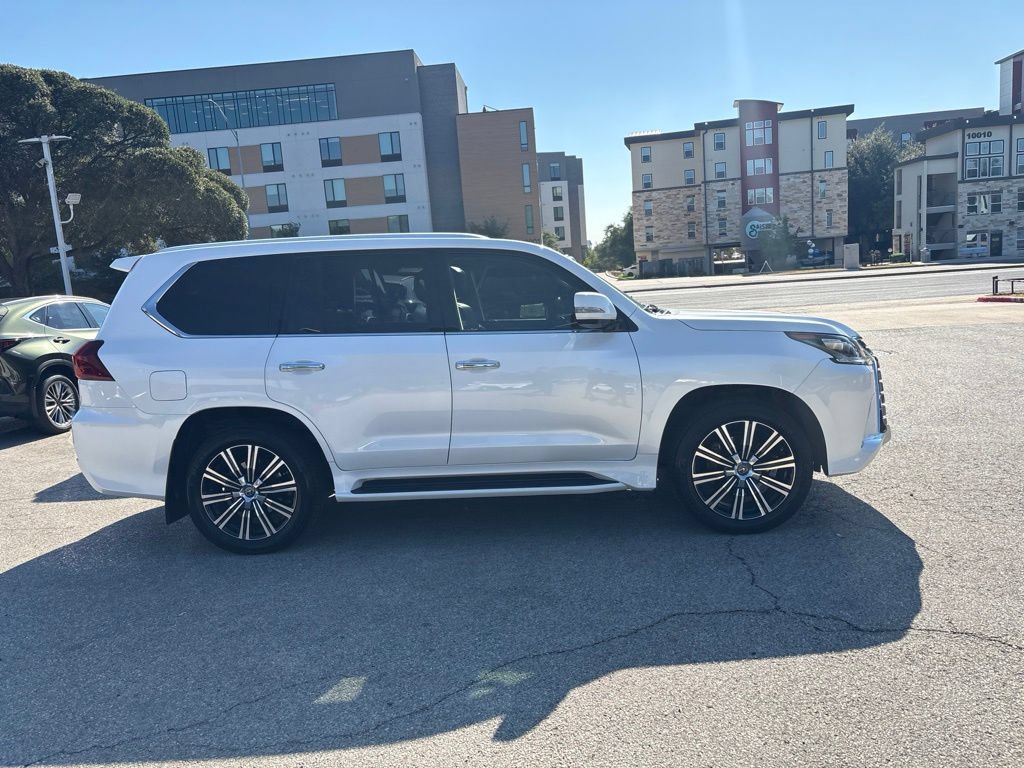 Used 2019 Lexus LX 570 4WD w/ Luxury Package image 6