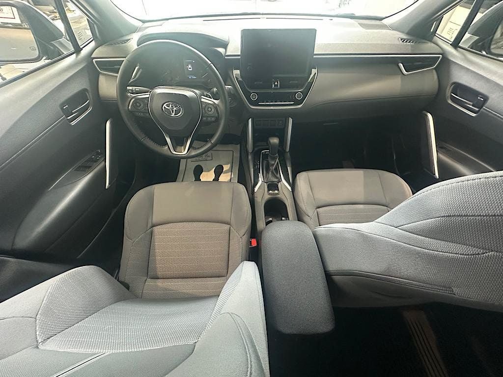 Certified 2024 Toyota Corolla Cross AWD Hybrid image 15