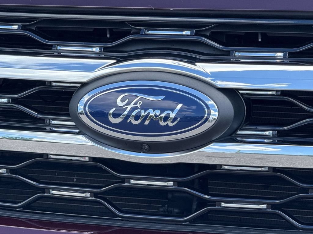 Used 2024 Ford Expedition Limited AWD/4WD image 9