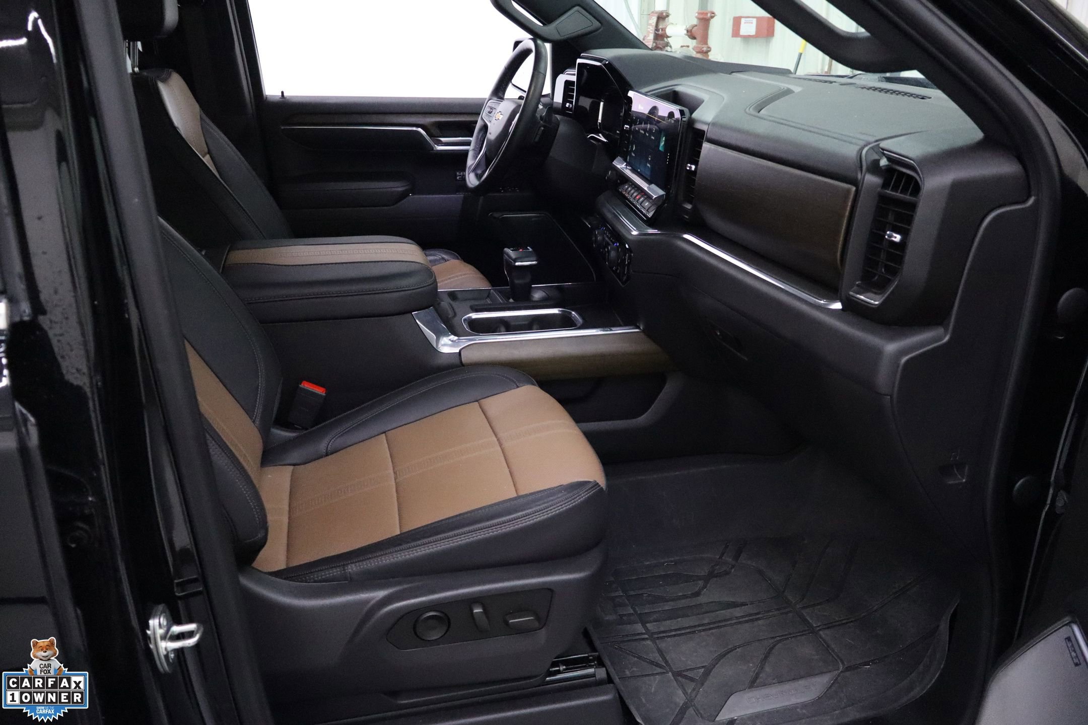 Used 2023 Chevrolet Silverado 1500 High Country image 29