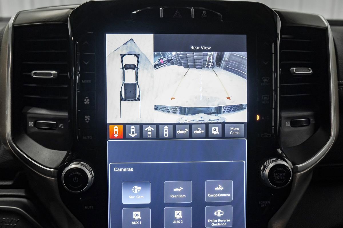 Used 2024 RAM 3500 Laramie w/ Towing Technology Group AWD/4WD image 22