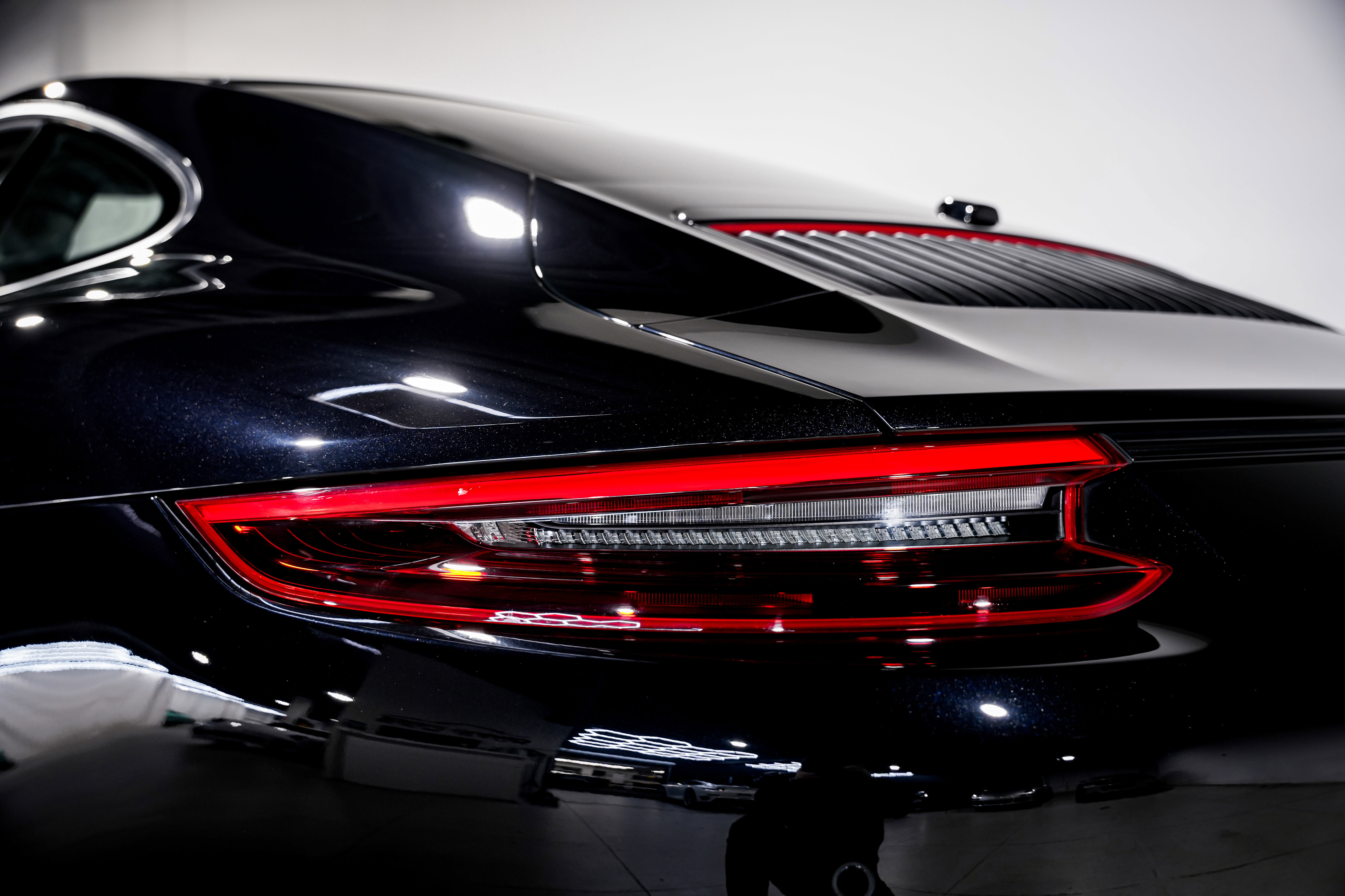 Used 2018 Porsche 911 Carrera GTS image 31