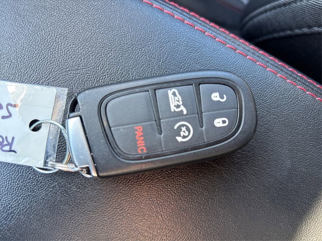 Used 2022 Jeep Cherokee Trailhawk w/ Premium Leather Package image 39