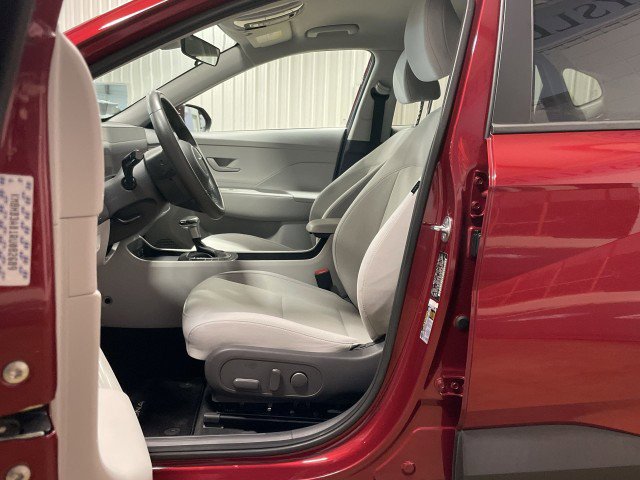 Used 2024 Hyundai Kona SEL FWD image 15