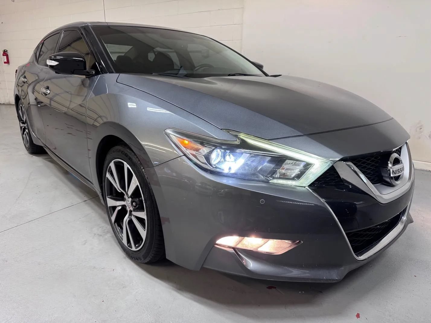 Used 2017 Nissan Maxima SR