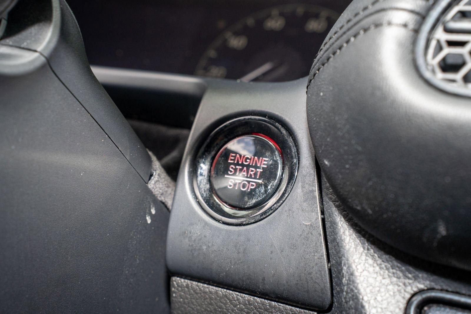 Certified 2024 Honda HR-V LX image 33