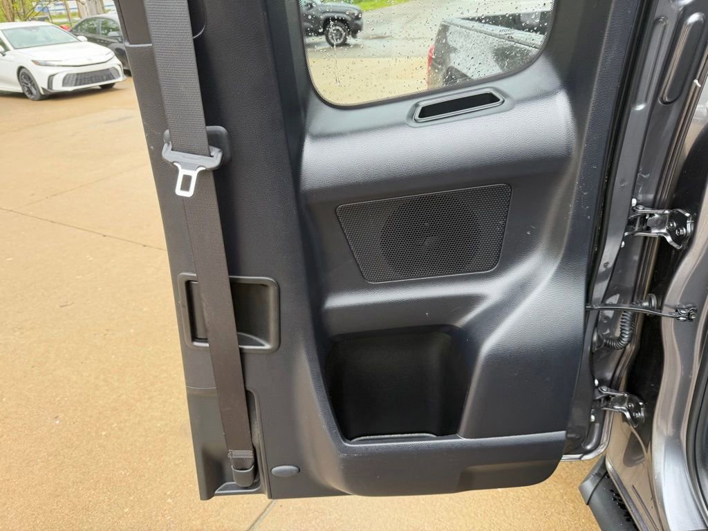 Certified 2022 Toyota Tacoma SR5 AWD/4WD image 29