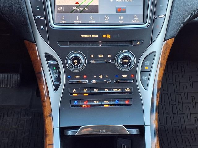 Used 2020 Lincoln Nautilus Reserve w/ Equipment Group 202A image 14