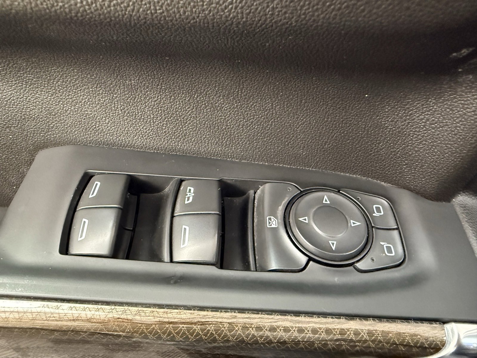 Used 2022 Chevrolet Silverado 1500 RST w/ Safety Package image 15