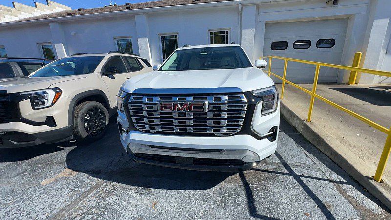 New 2026 GMC Terrain Denali w/ LPO, Floor Liner Package image 3