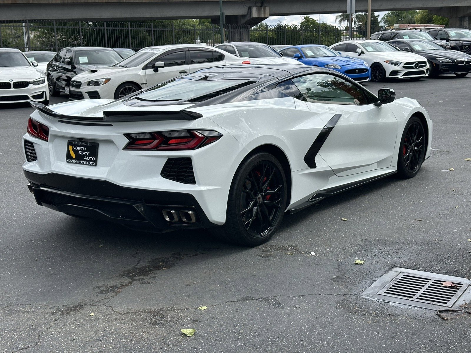 Used 2024 Chevrolet Corvette Stingray Premium Cpe w/ Z51 Performance Package image 8
