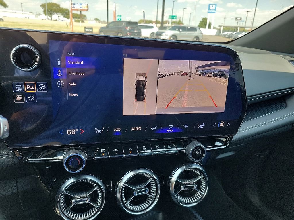 Used 2024 Chevrolet Blazer EV LT image 12