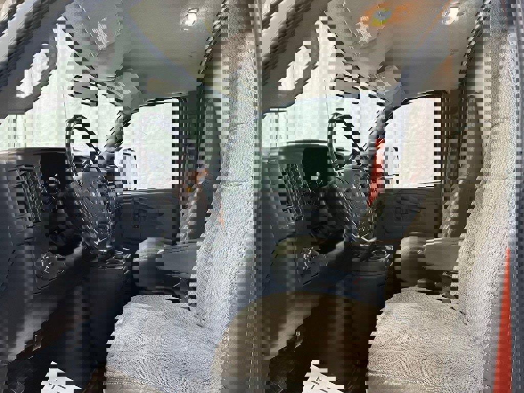 Used 2022 Chevrolet Express 3500 w/ Power Convenience Package image 15