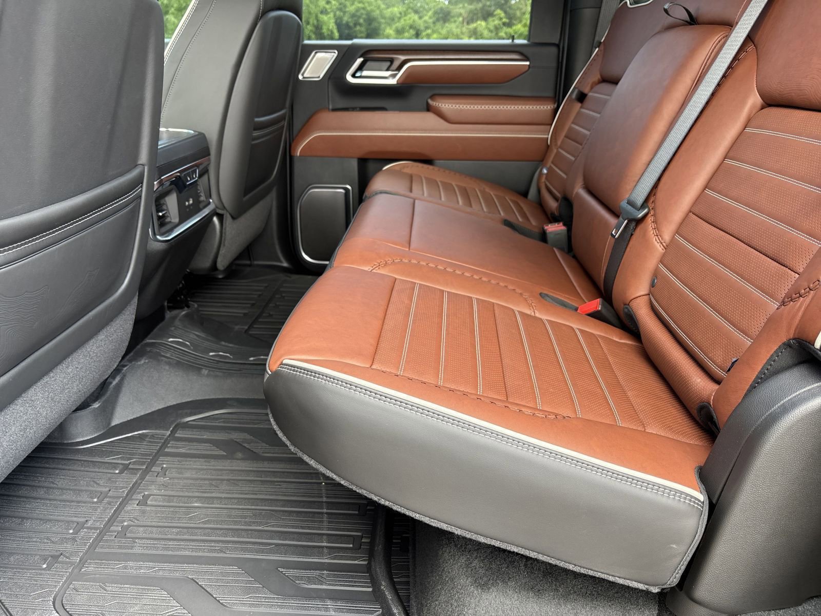 New 2025 GMC Sierra 3500 Denali Ultimate image 30