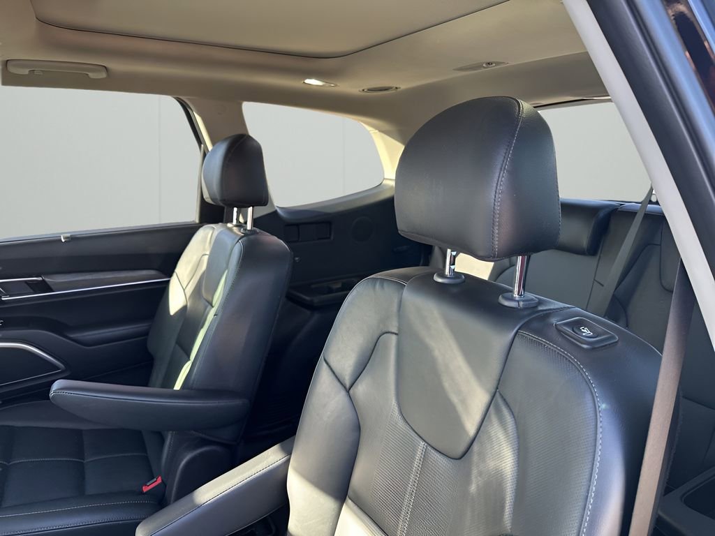 Used 2021 Kia Telluride SX image 19