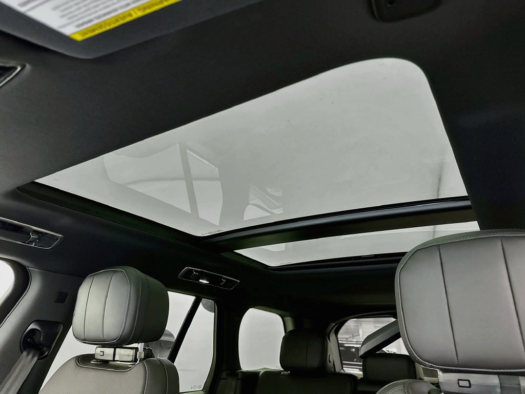 New 2027 Land Rover Range Rover SE AWD/4WD image 22