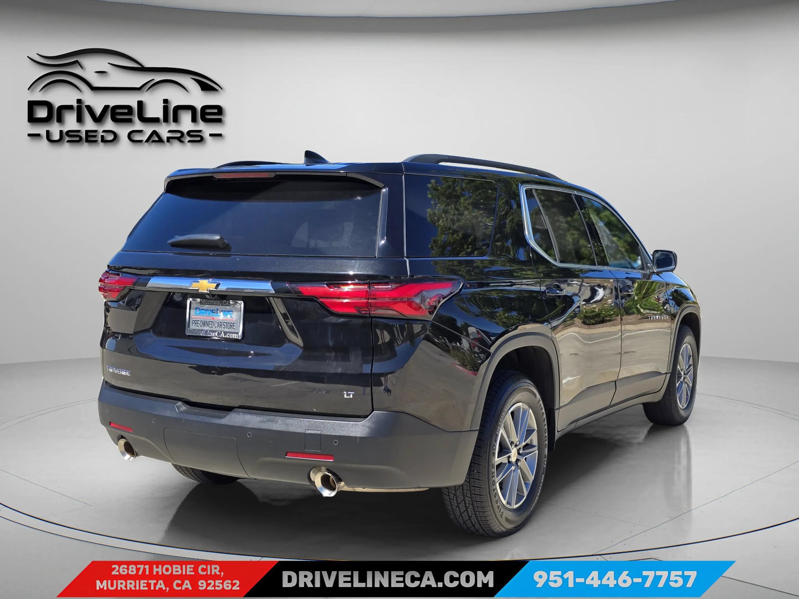 Used 2023 Chevrolet Traverse LT FWD image 11