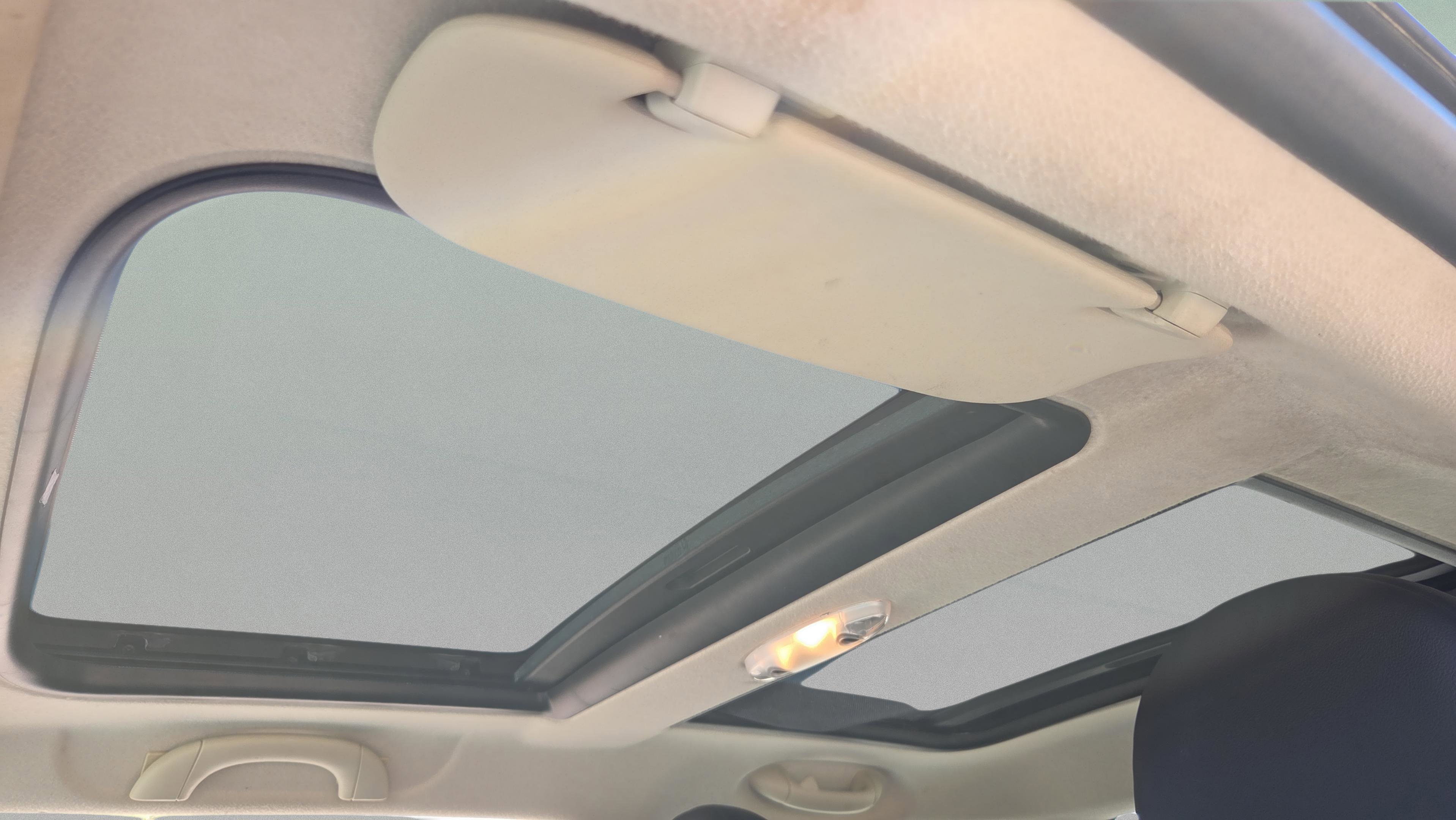 Used 2012 MINI Cooper Hardtop FWD image 11