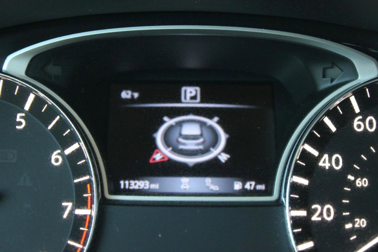 Used 2017 Nissan Pathfinder Platinum w/ Cargo Package FWD image 24