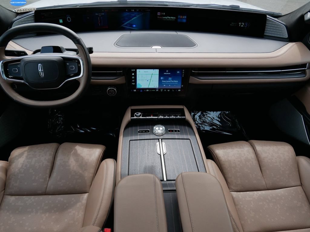 Used 2025 Lincoln Navigator Black Label AWD/4WD image 14