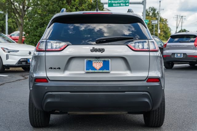 Used 2019 Jeep Cherokee Latitude Plus AWD/4WD image 6