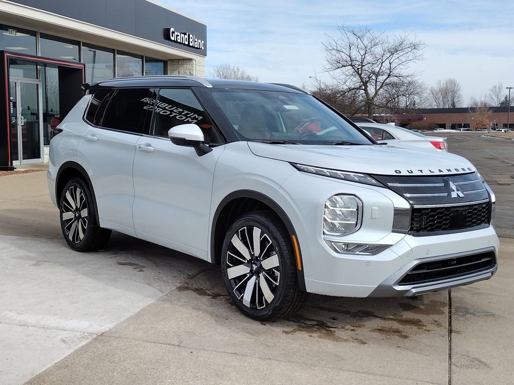 New 2026 Mitsubishi Outlander SEL image 14