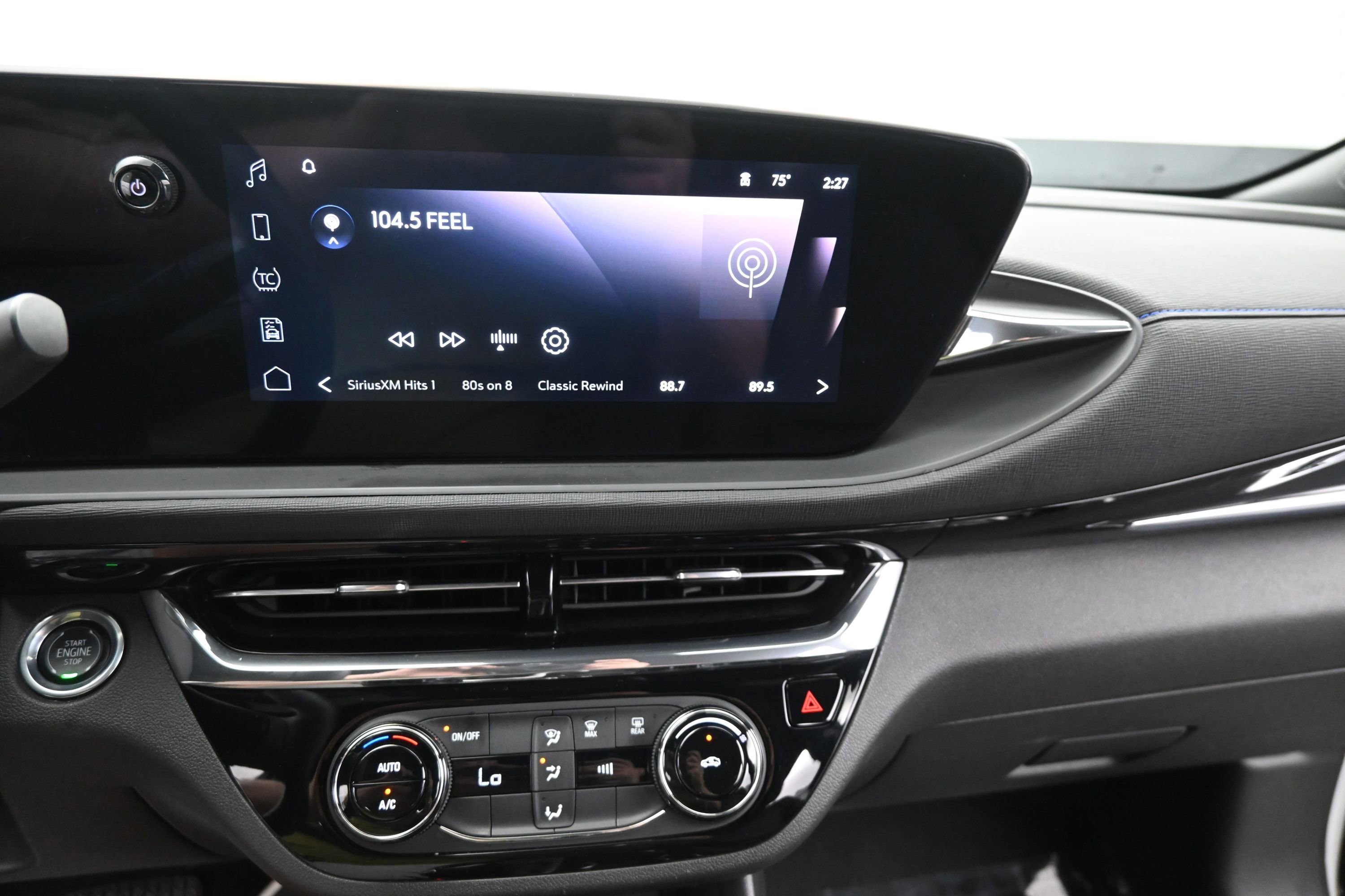 Used 2025 Buick Envista Sport Touring FWD image 20