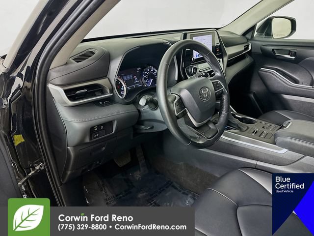 Used 2023 Toyota Highlander XLE AWD/4WD image 13