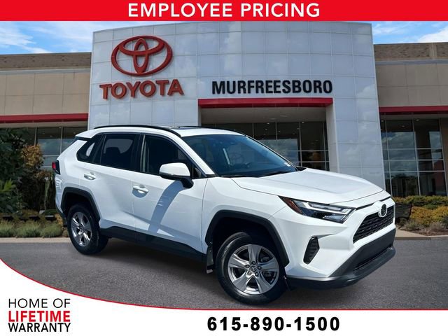 Used 2025 Toyota RAV4 XLE FWD image 1