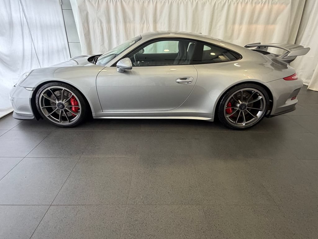 Certified 2015 Porsche 911 GT3 RWD image 2