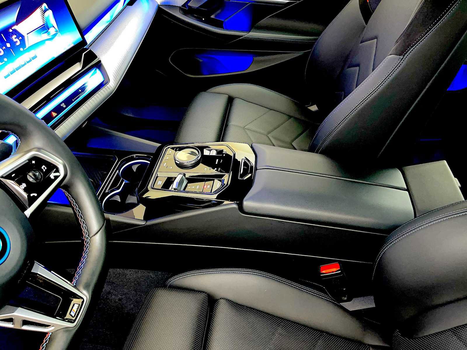 Used 2024 BMW i5 M60 w/ Premium Package image 19