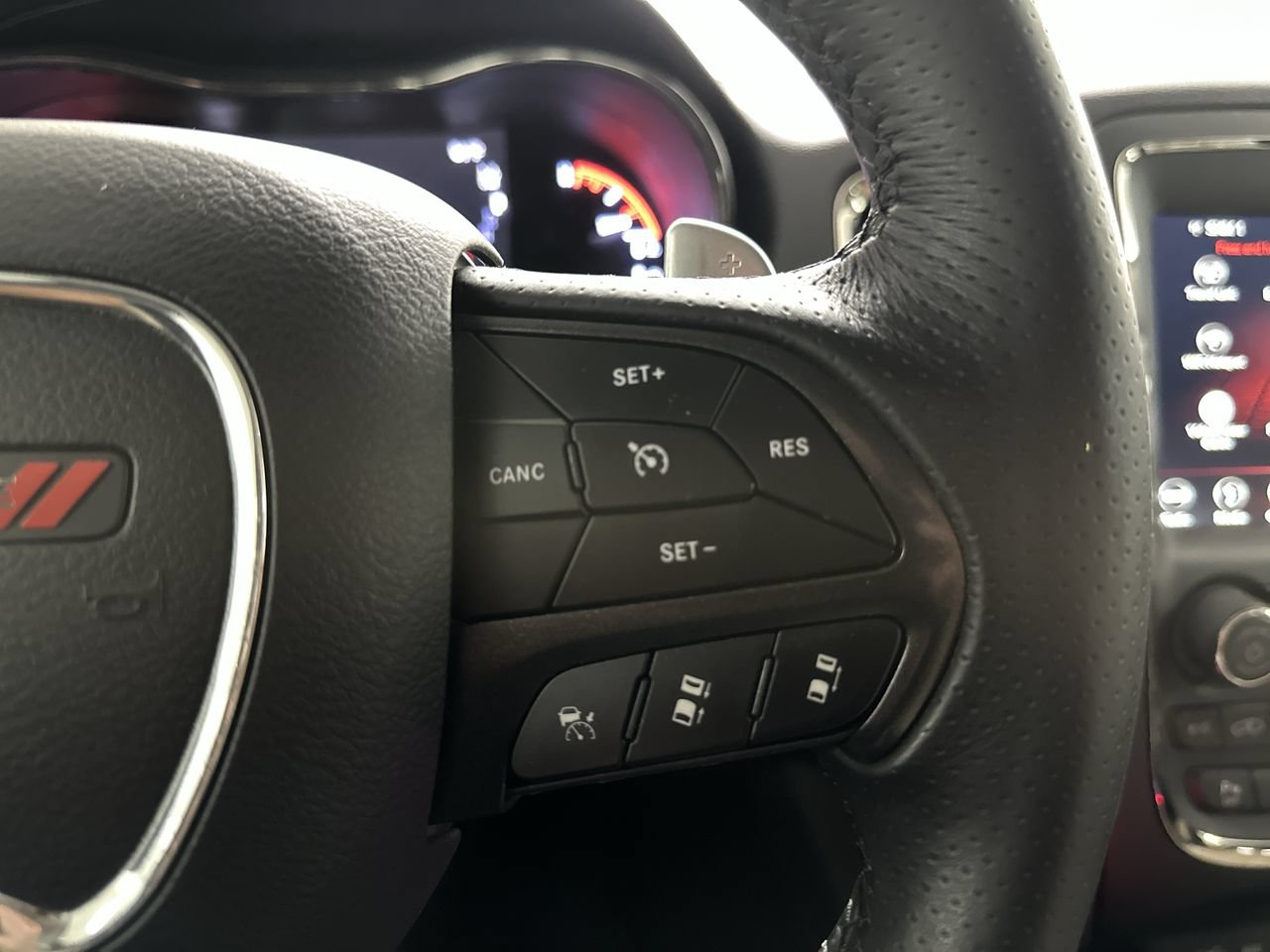 Used 2018 Dodge Durango GT w/ Technology Group AWD/4WD image 50