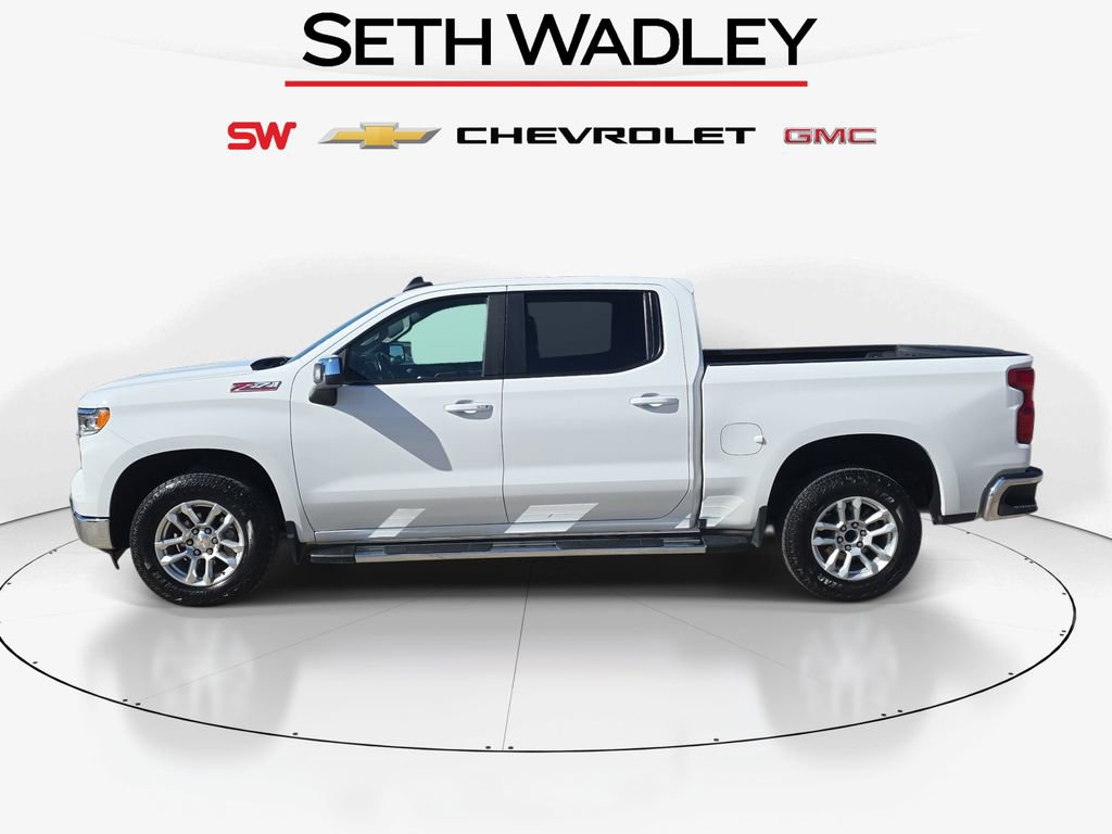 Used 2025 Chevrolet Silverado 1500 LT image 4