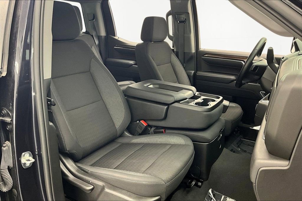 Used 2024 Chevrolet Silverado 1500 LT image 7