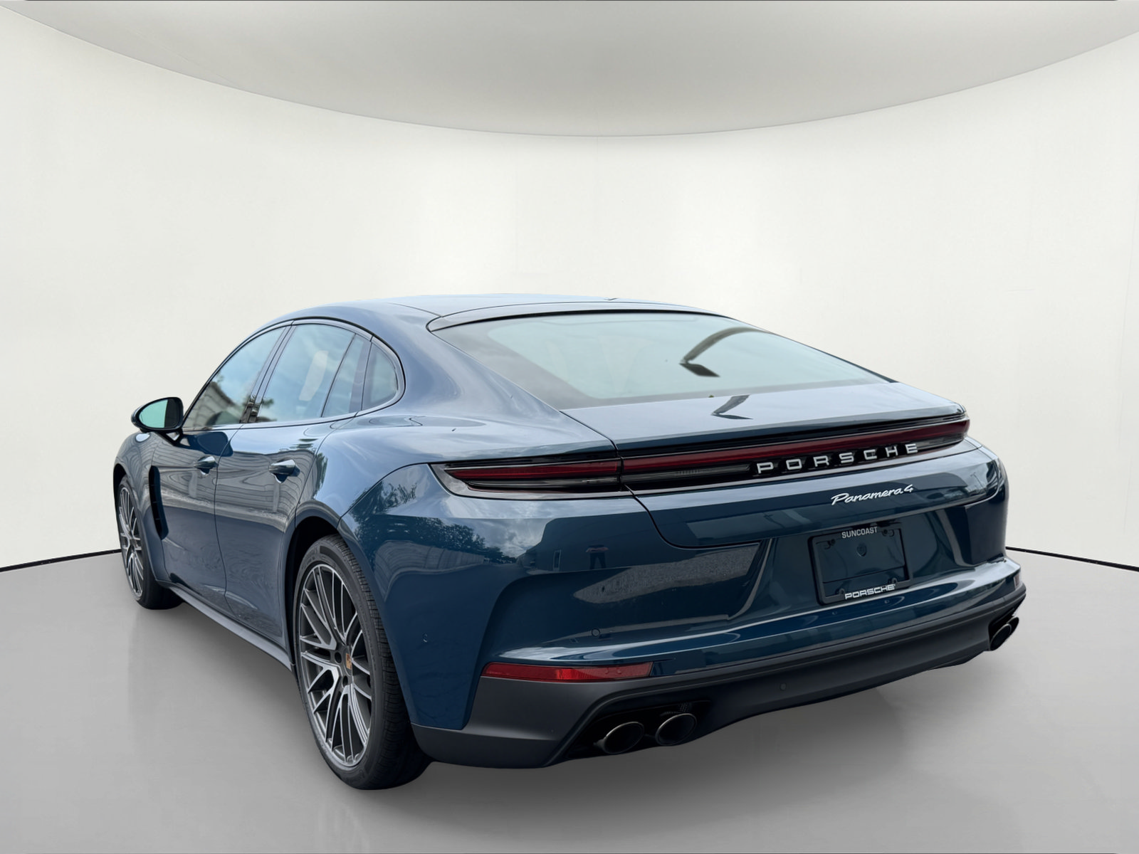 New 2026 Porsche Panamera 4 AWD/4WD image 3